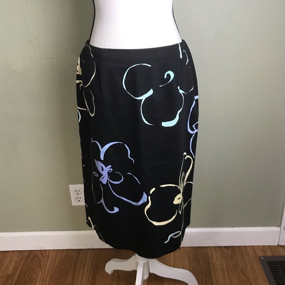 Sigrid Olsen Dresses & Skirts - Sigrid Olsen Flower Pencil Skirt Size 10